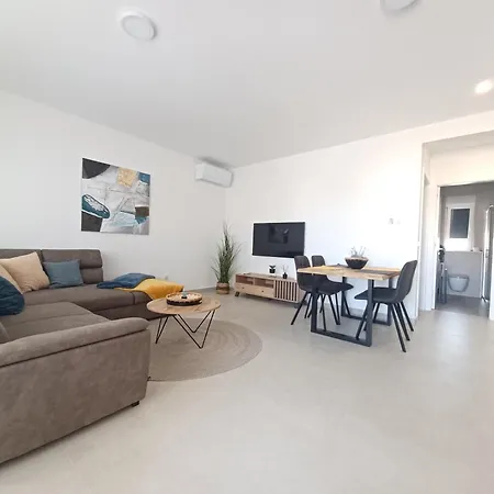 公寓 Modern Family Apartment-borik 2026 Summer 扎达尔