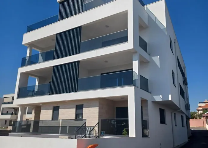 Zadar Rent 2026-Book Feelings, Not Apartments! 아파트